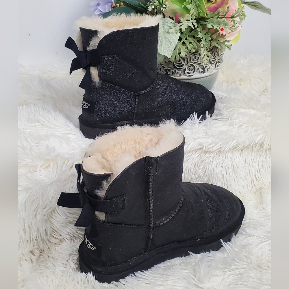 UGG Mini Bailey Bow sparkle Glitter Boot Size 5